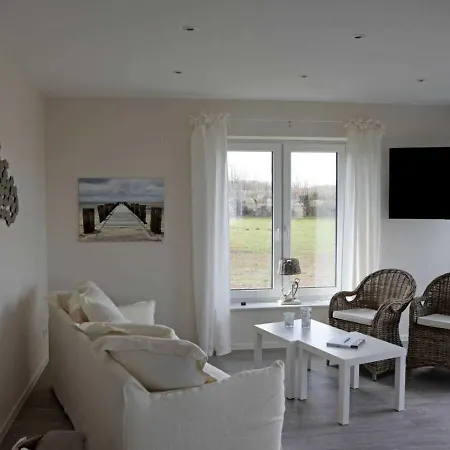 Hébergement de vacances Ferienhaus Mein Ostseeplatzchen Am Meer 6 Niesgrau